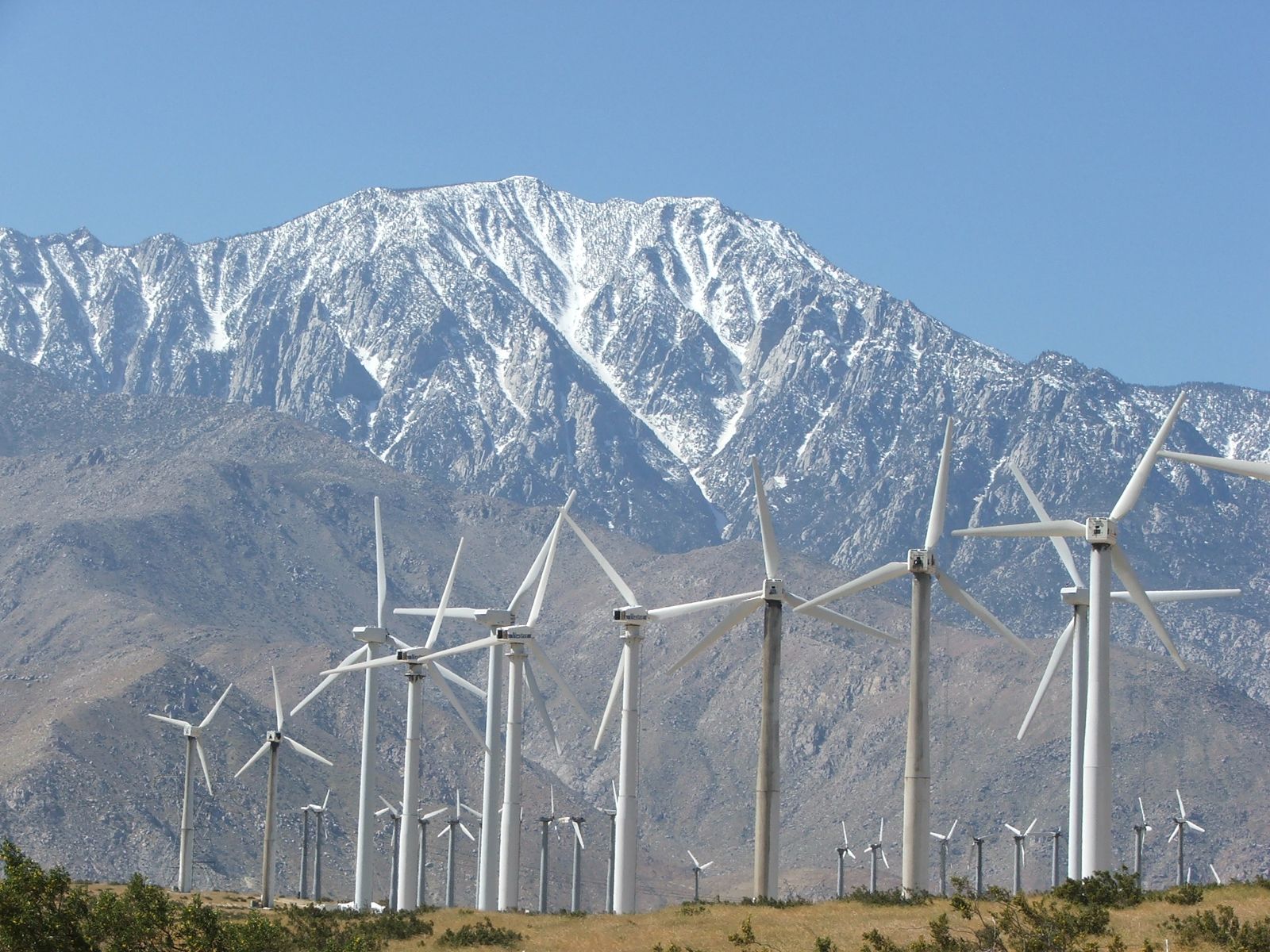 Windmills-and-Mountians